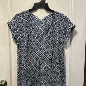 Women’s Large Max Studio Navy and White Geometric Blouse